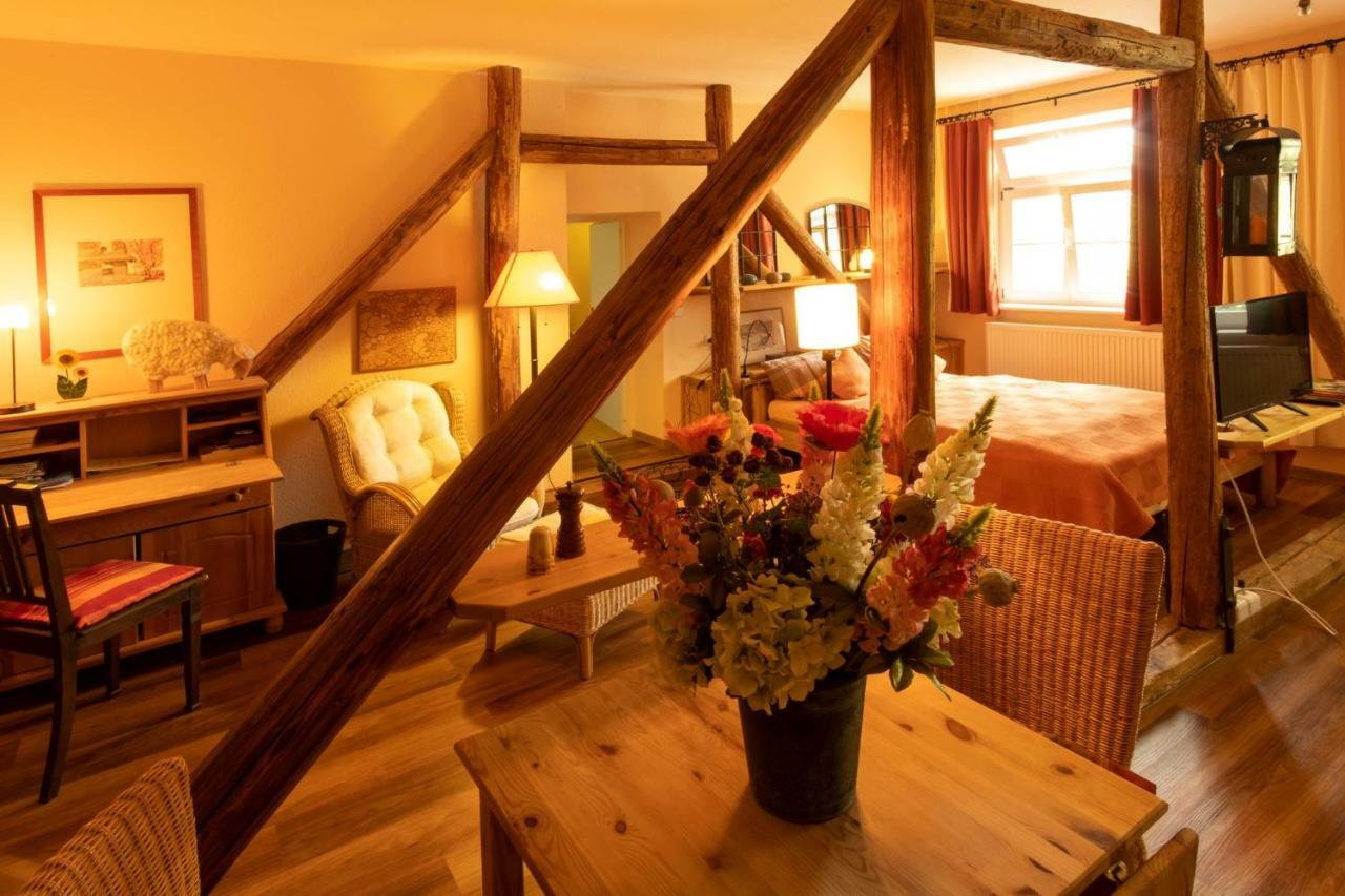 Gutshaus Von Bismarck Apartment An der Schmucke Luaran gambar