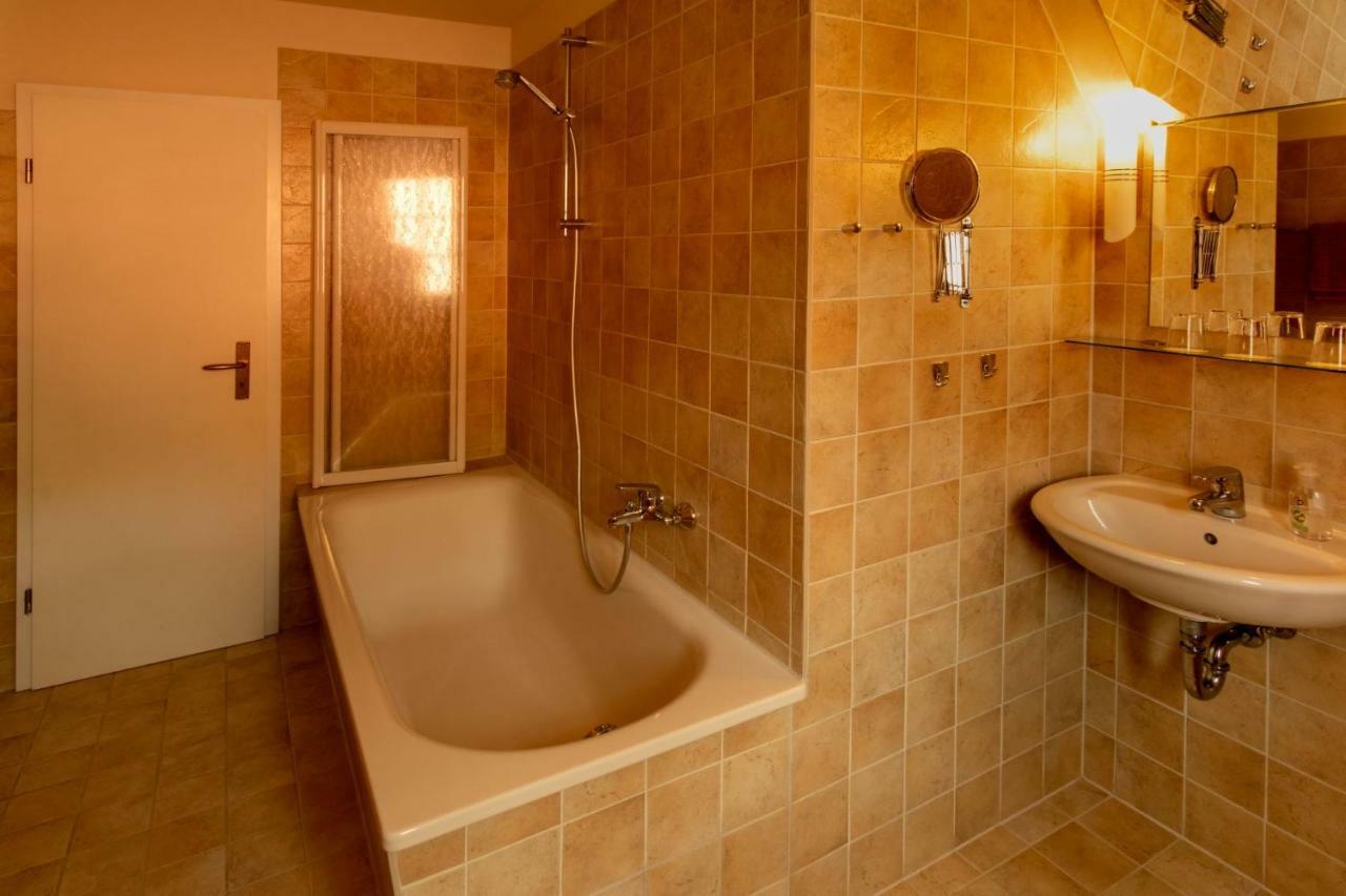 Gutshaus Von Bismarck Apartment An der Schmucke Luaran gambar